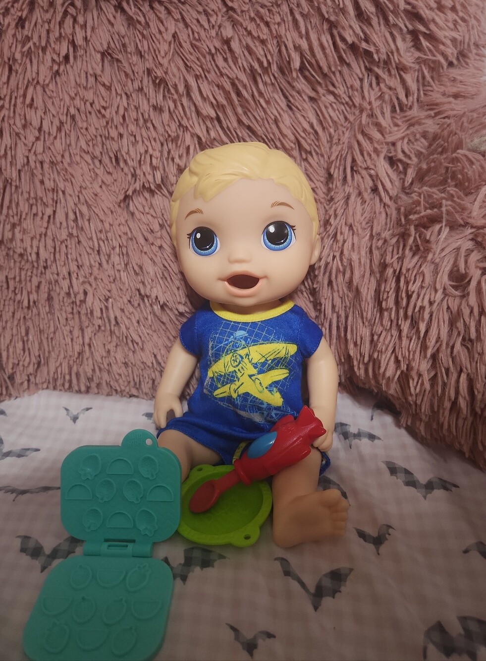 2015 Baby Alive Super Snacks Snackin Luke Boy Doll Blonde Hair Blue Eyes Hasbro